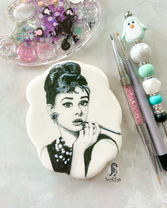 Holly Golightly Darling Class (Online)